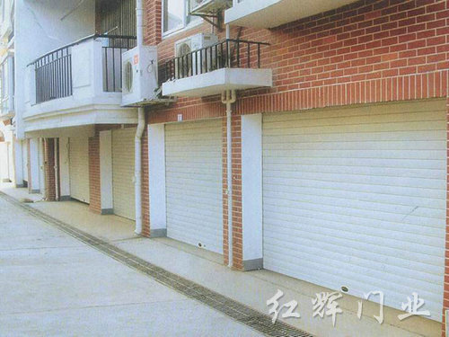 車(chē)庫(kù)門(mén)8